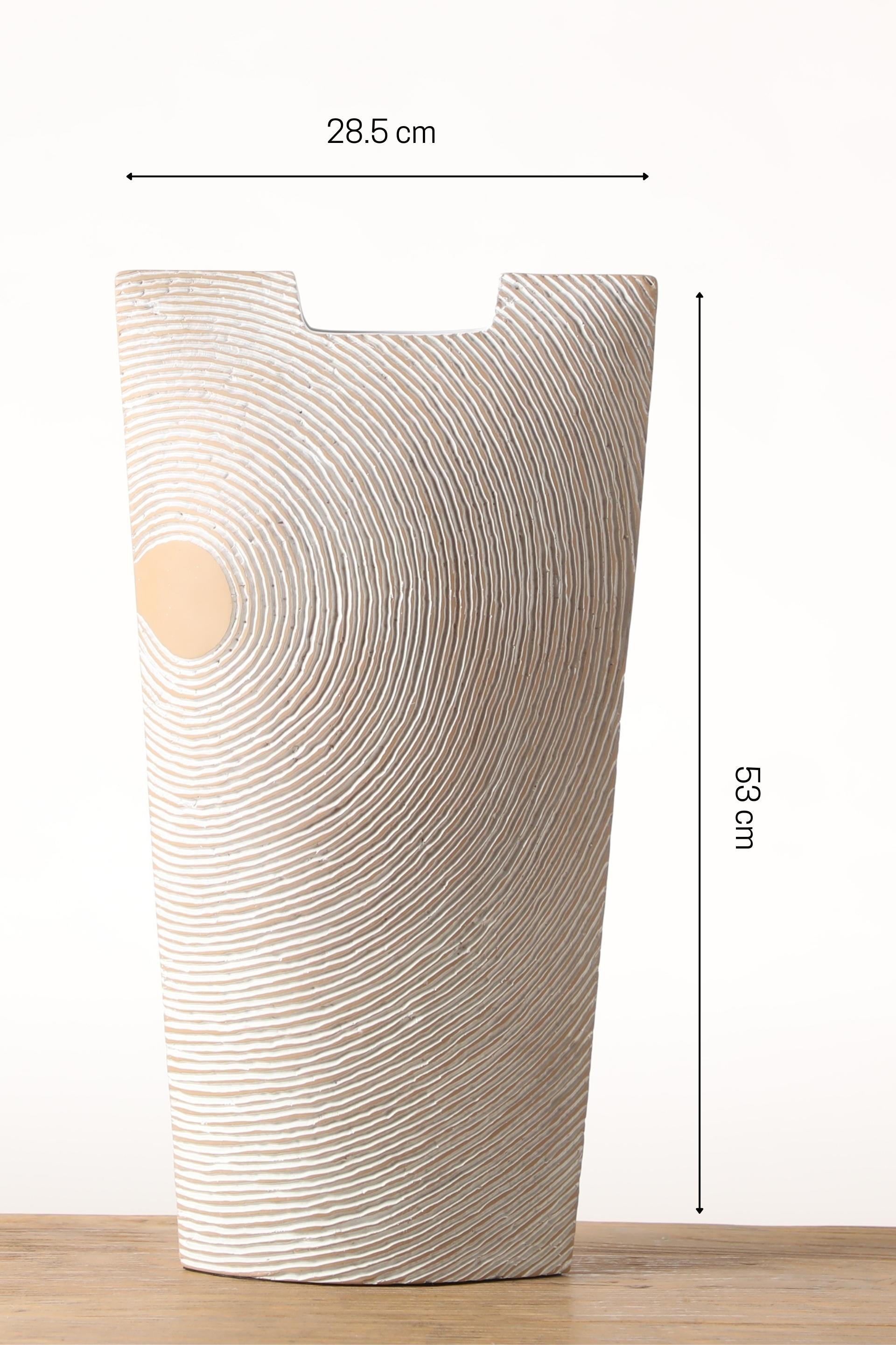 Resin flower vase for your home or office decor