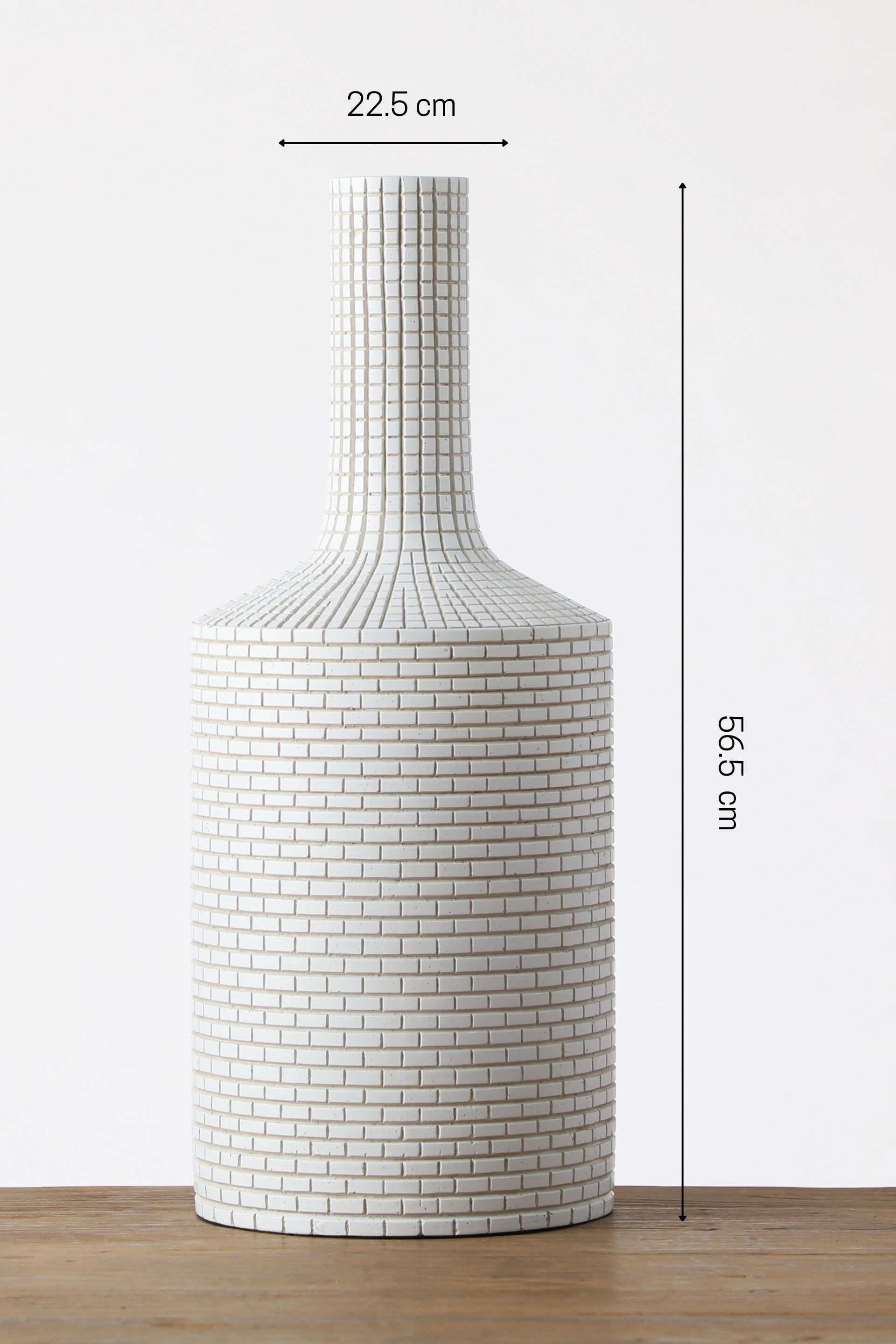 Resin flower vase for your home or office decor