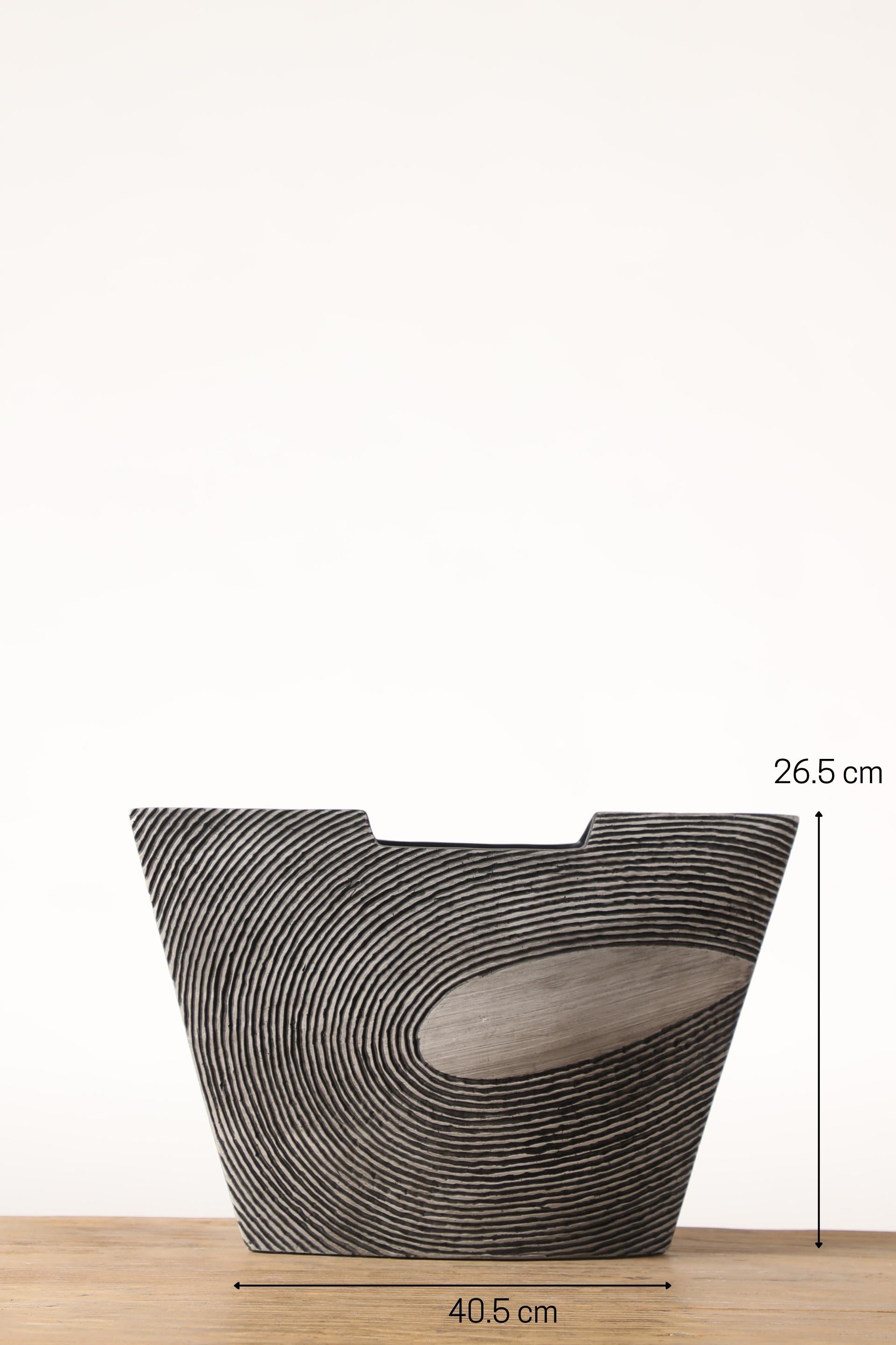 Reverse Angle resin vase for your home or office decor