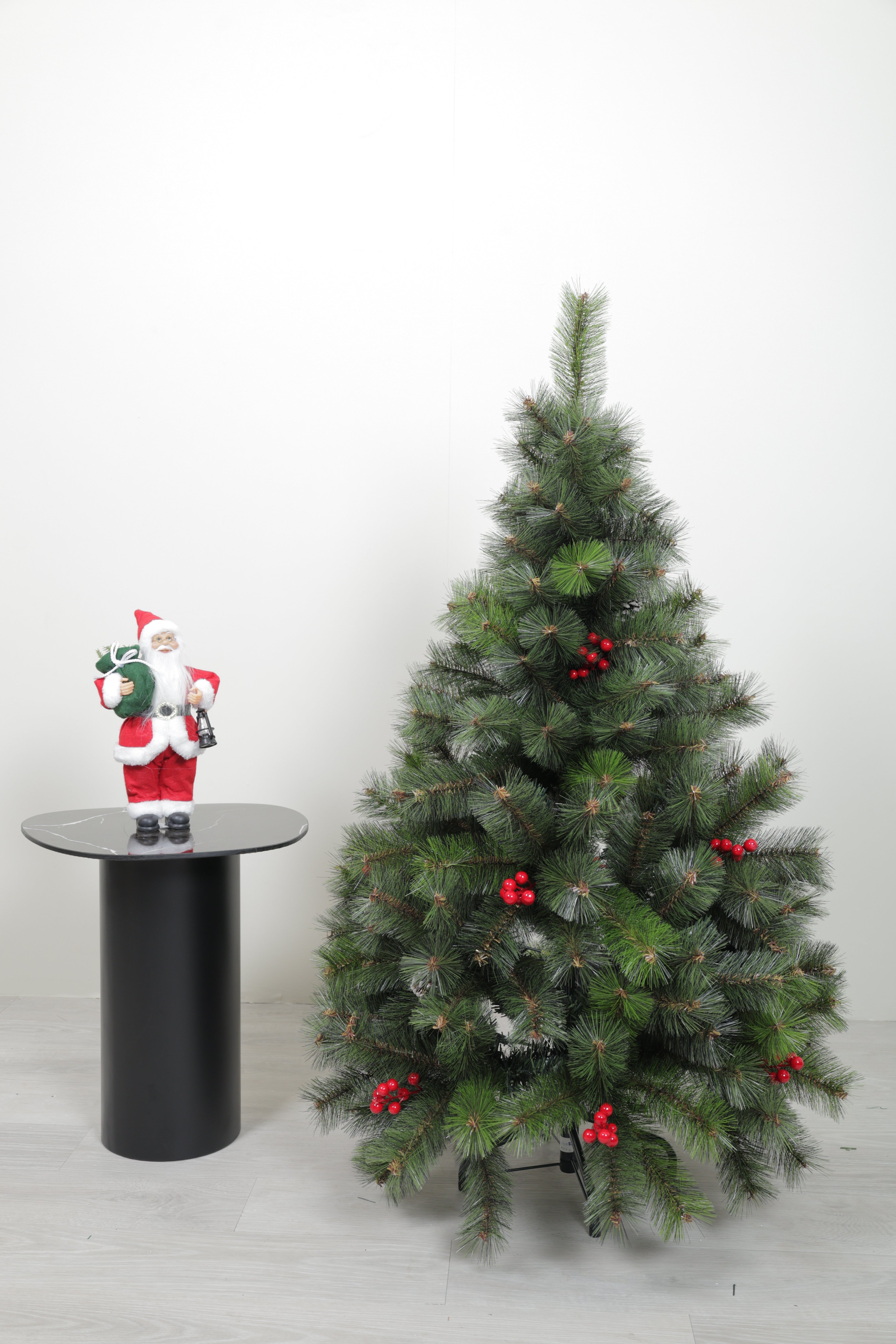 Premium Traditional Christmas Tree- 4 FT