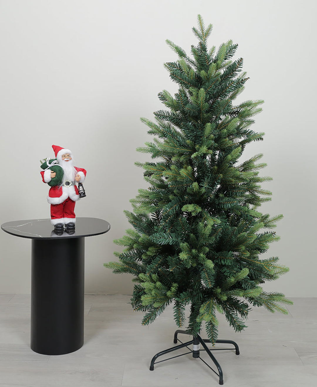 Premium Traditional Christmas Tree- 4 FT