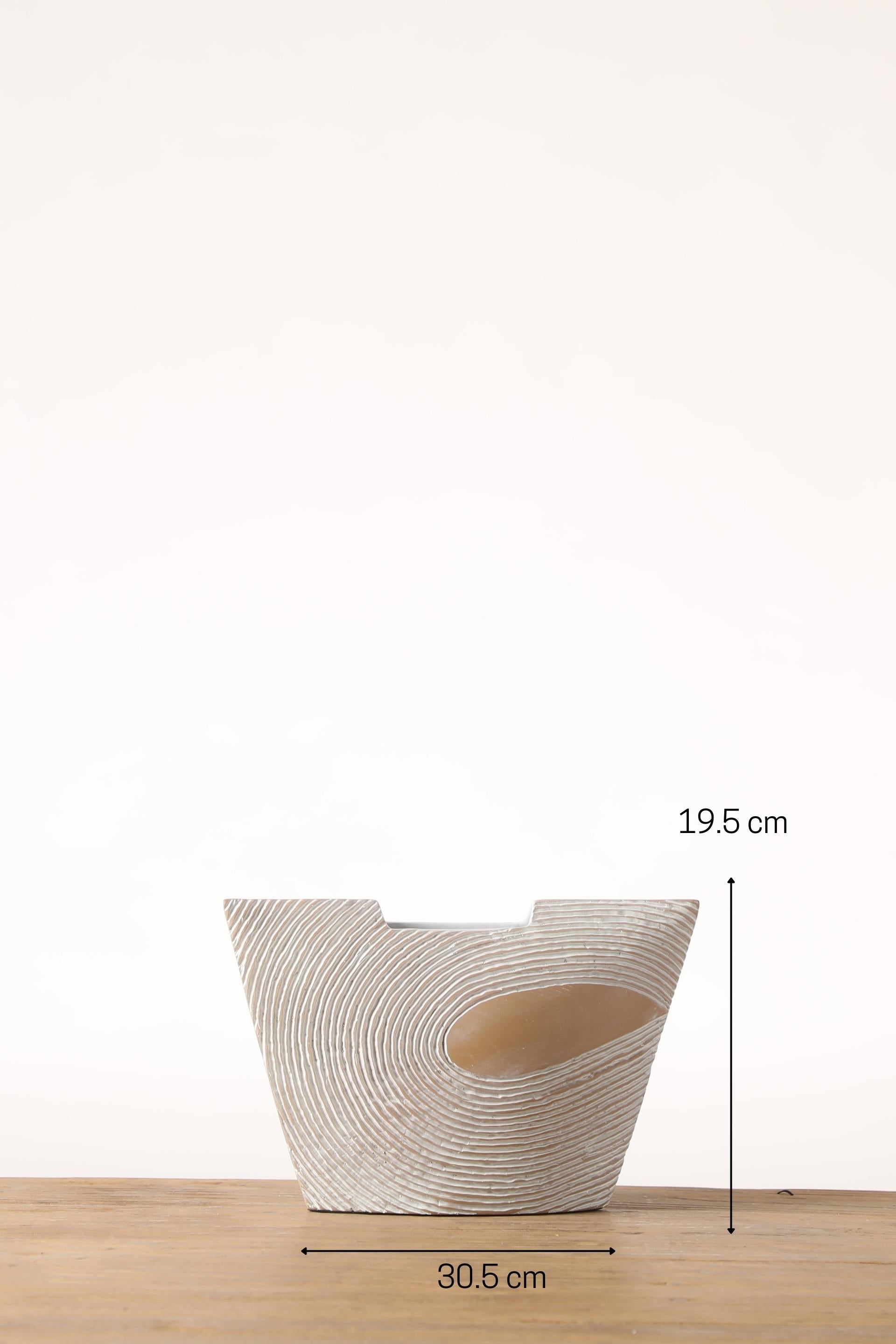 Reverse Angle resin vase for your home or office decor