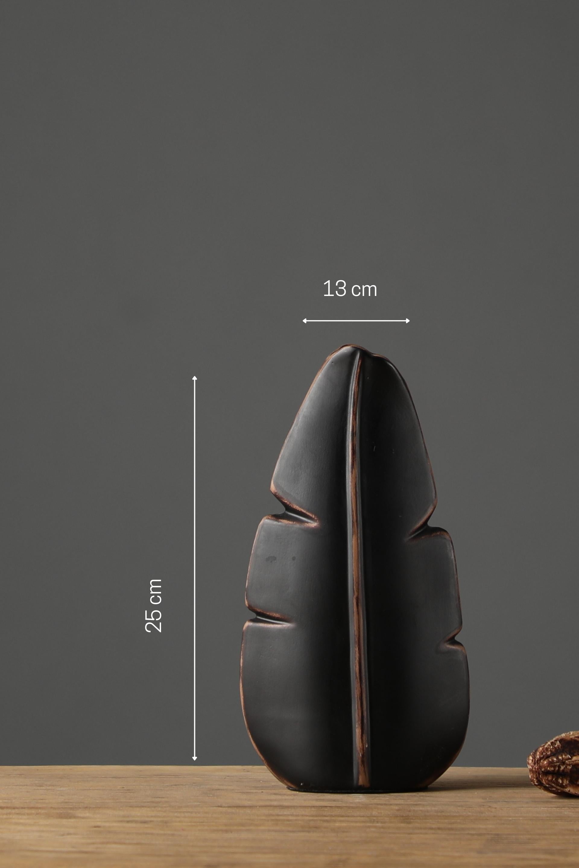 Leaf shape resin vase for your home or office decor