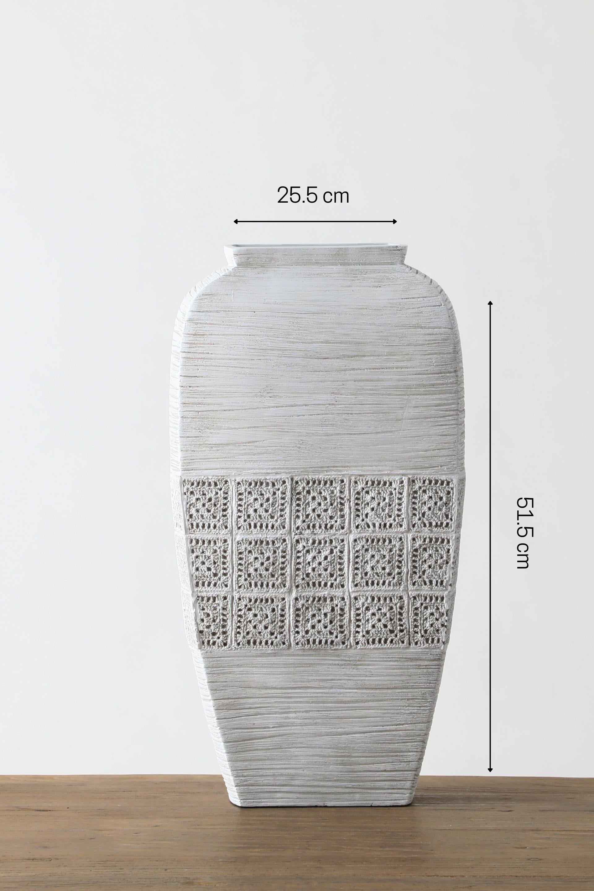 Modern style resin flower vase for your home office decor