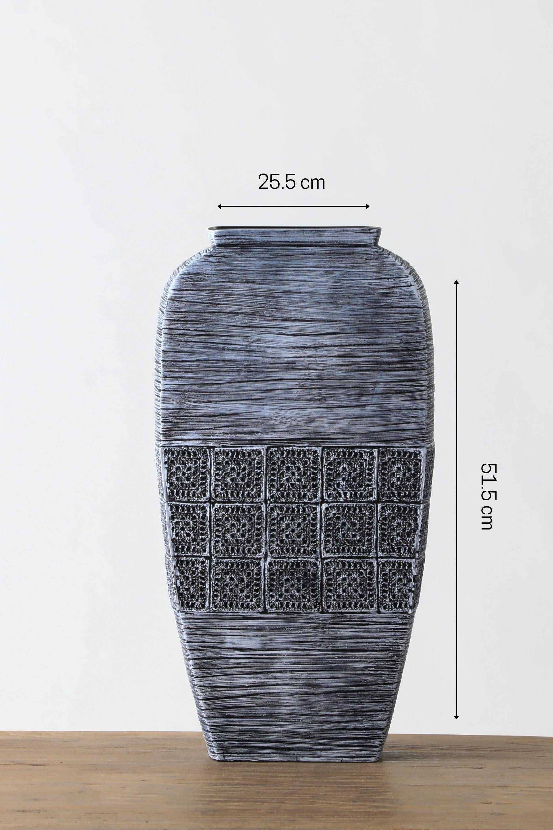 Modern style resin flower vase for your home office decor