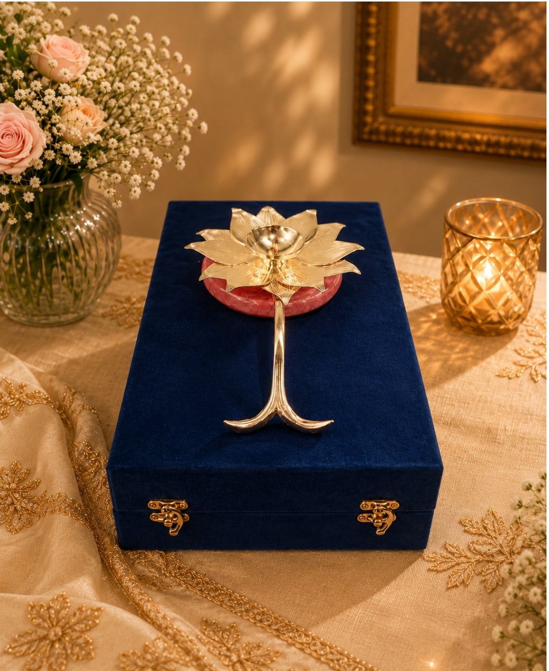 Lotus Hand Aarti Diya – Lilac Pink Base