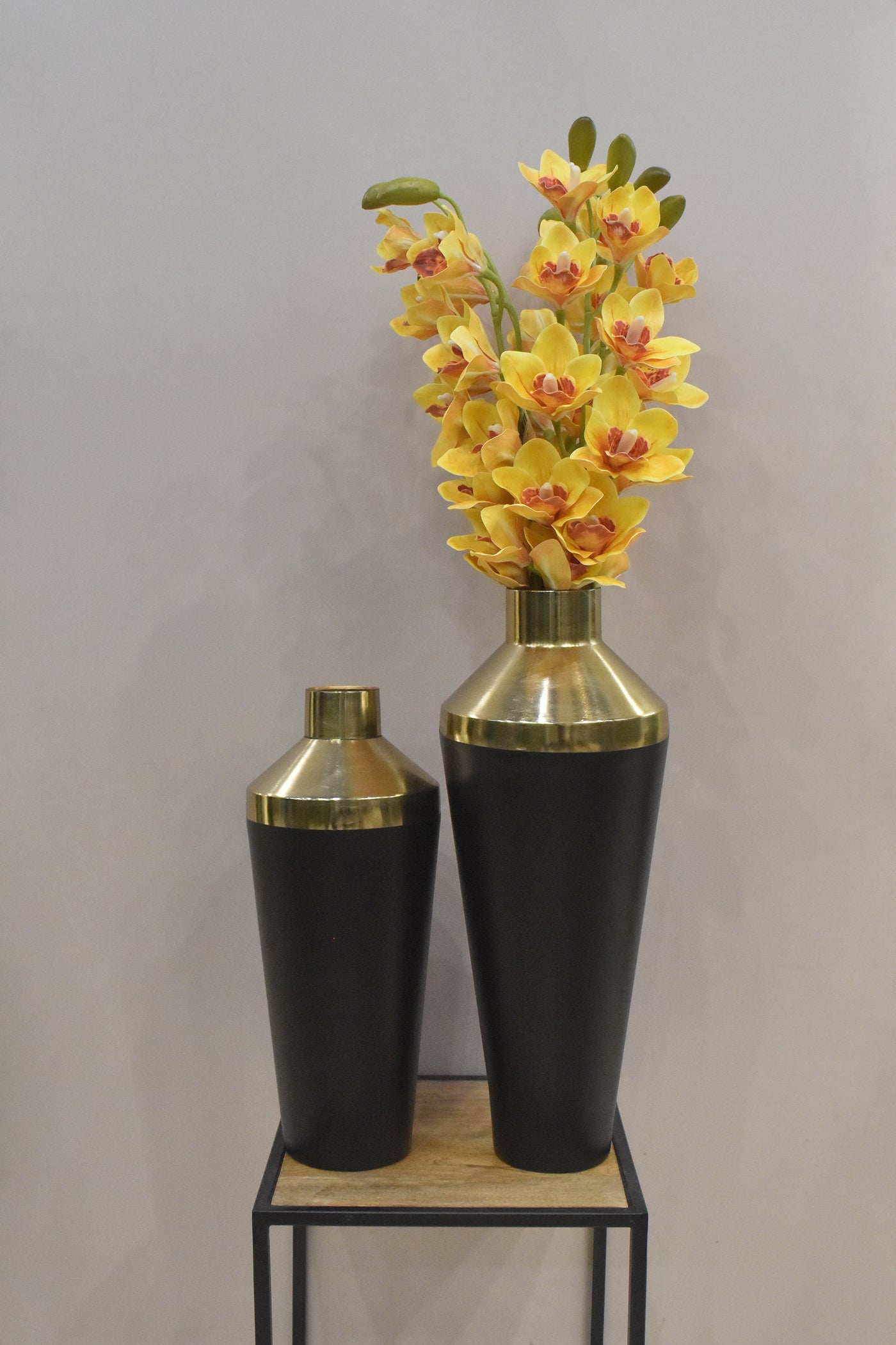 Vase with a gold color band and four colors for home or office decor-Large