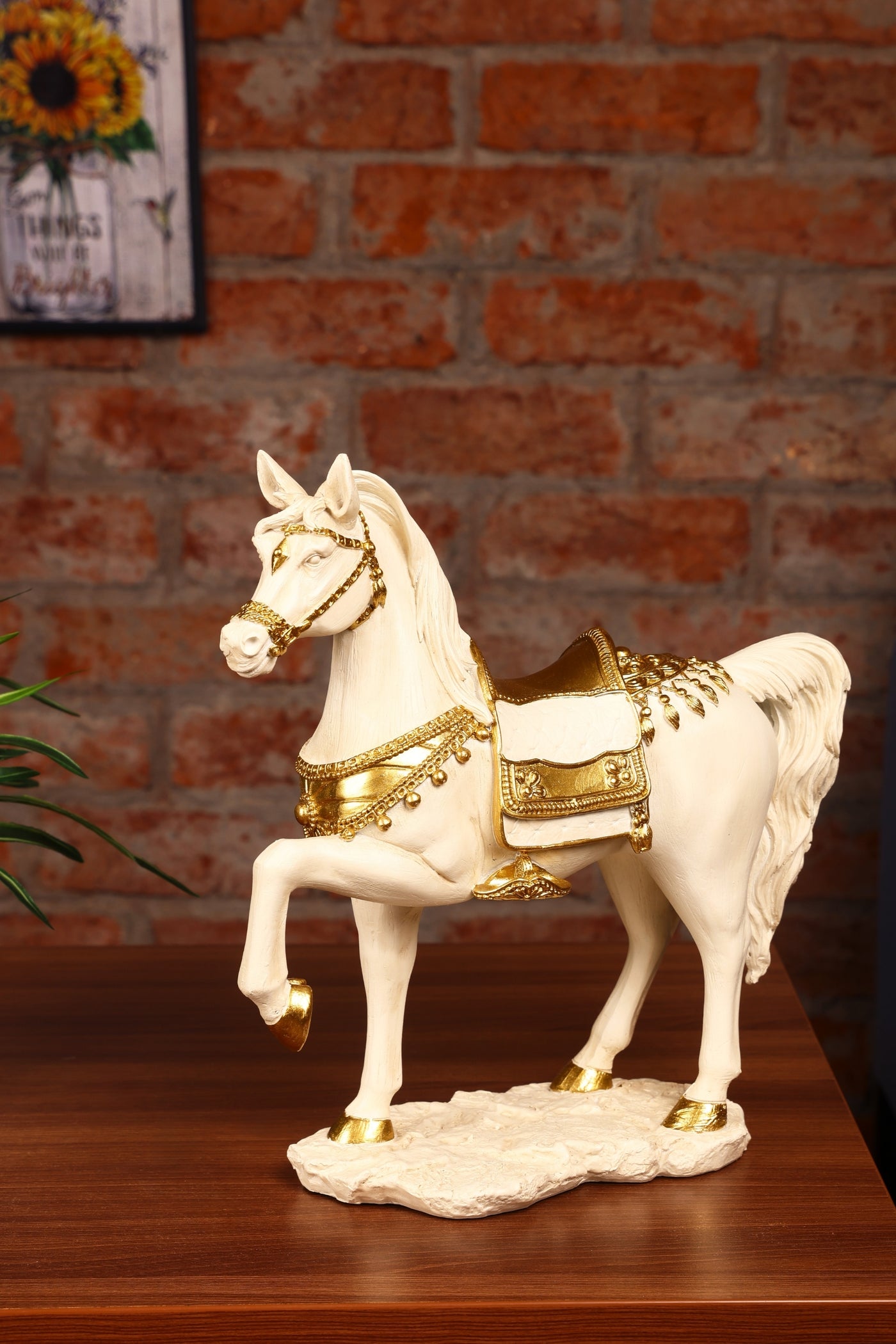 Horse Idol Statue Showpiece for Home Decor