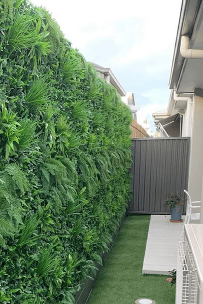 Luxury Green Tropics Artificial Green Wall