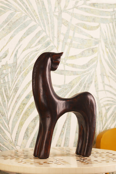 Resin modern style horse statue for your home or office decor-Brown