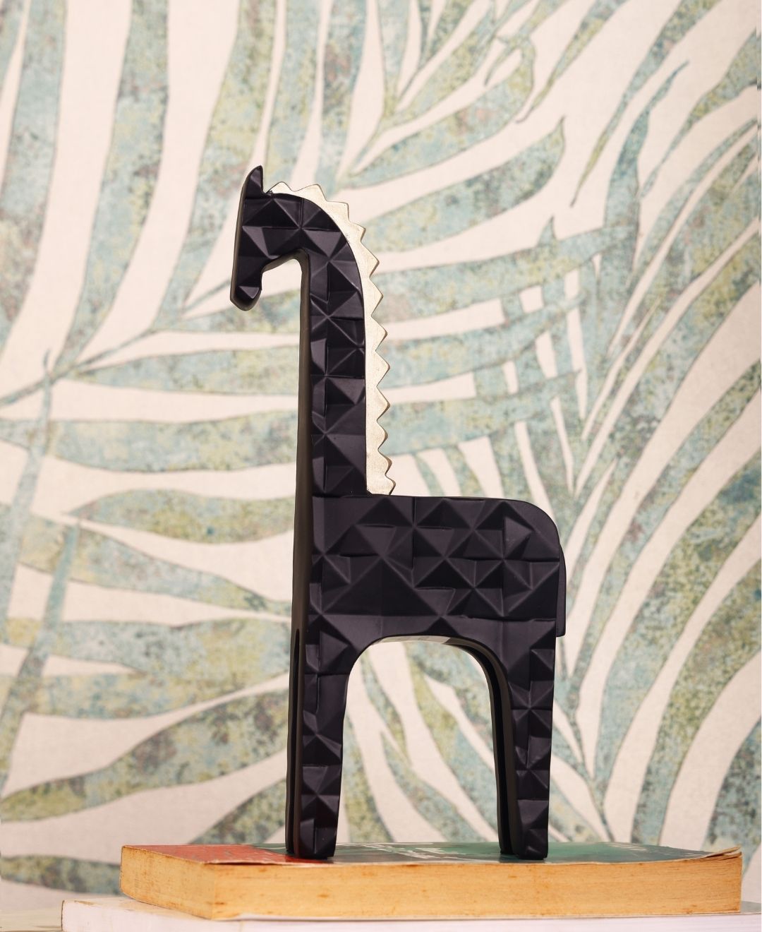Geogiraffe Resin Artifact
