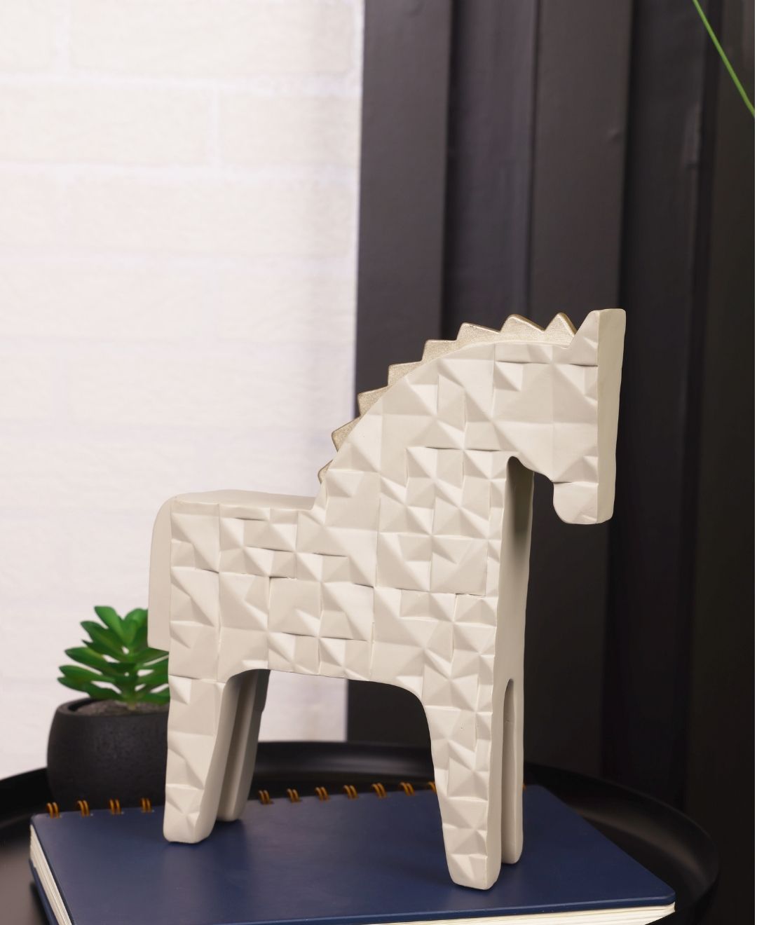 Geohorse Resin Artifact