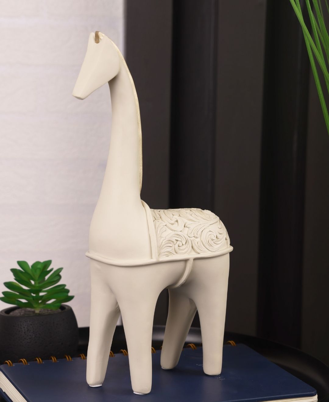 Majestic Giraffe Resin Artifact