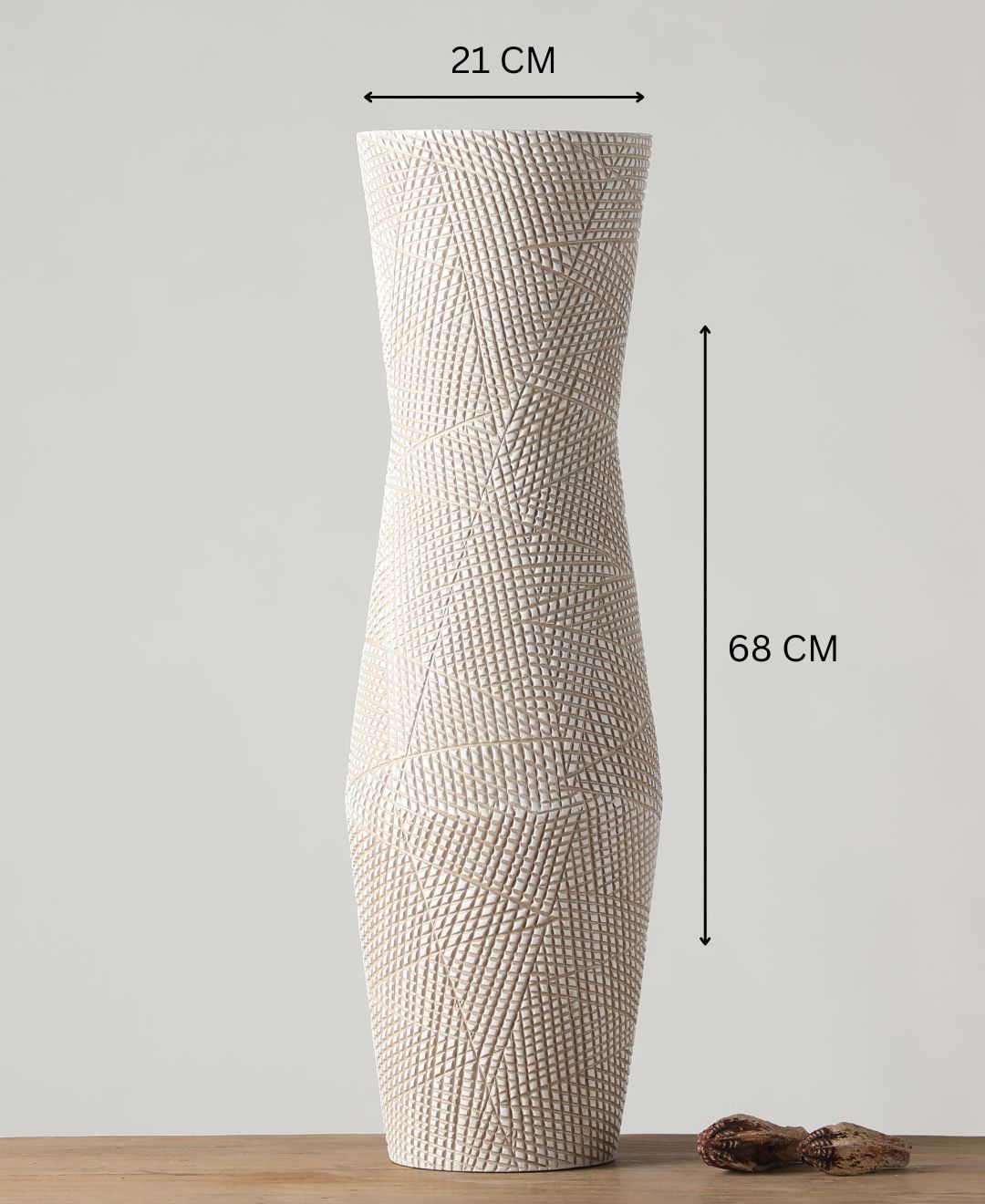 Aluna Hourglass Vase- Large