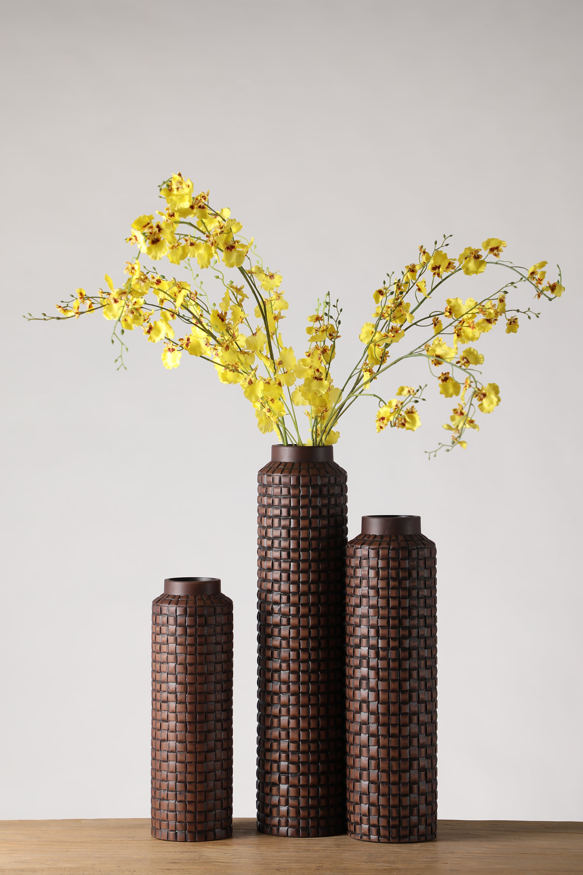 Slender shape new design resin vase for your home or office decor