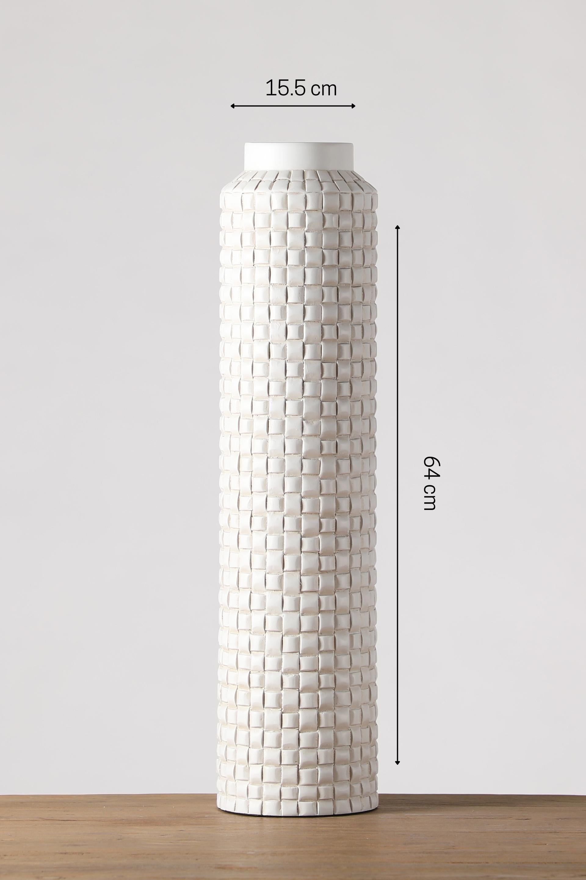 Slender shape new design resin vase for your home or office decor