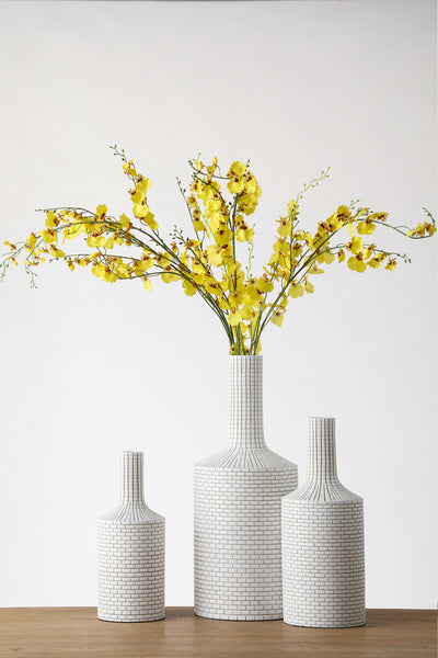 Resin flower vase for your home or office decor