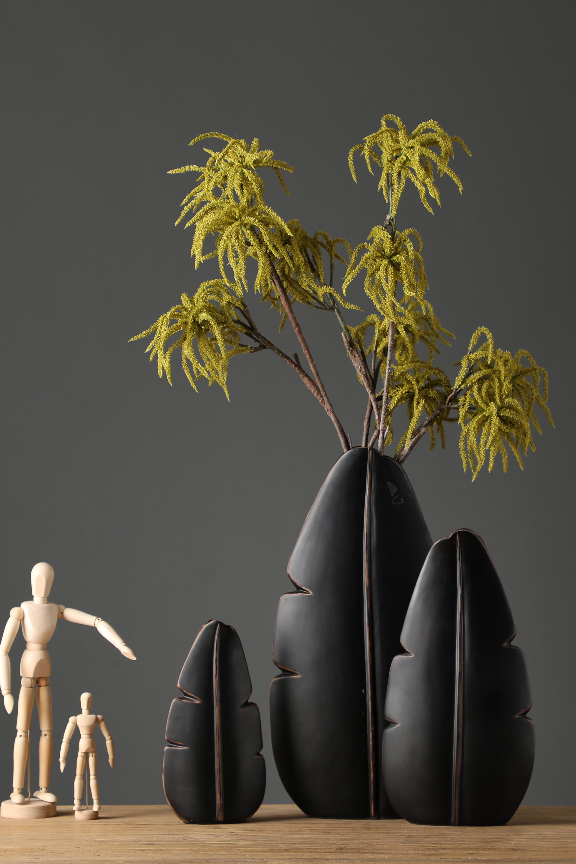 Leaf shape resin vase for your home or office decor