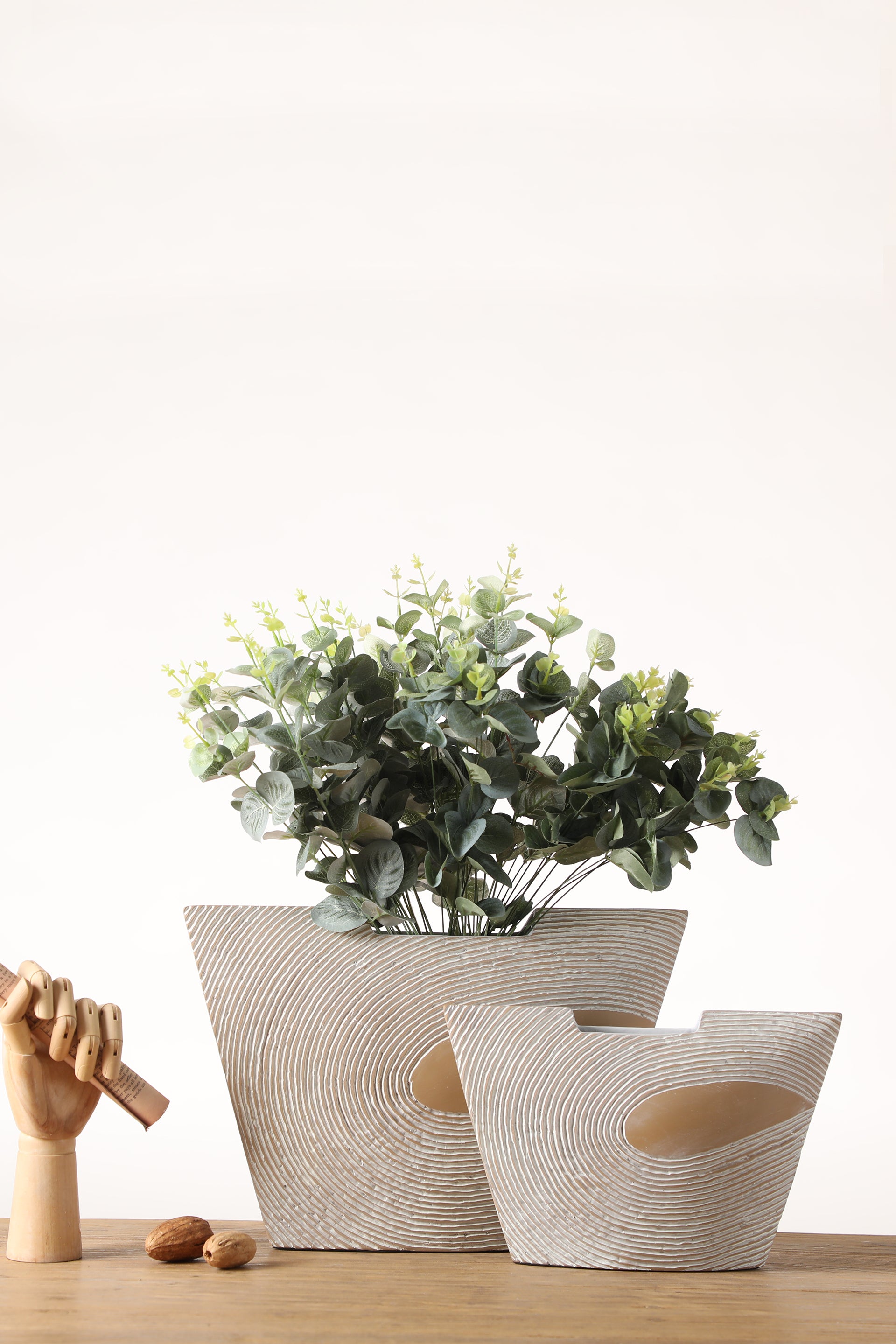 Reverse Angle resin vase for your home or office decor